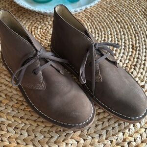 L.L. Bean Women's Brown Ankle Boots, size 9 like new
